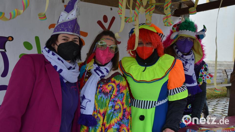 Die Gaudwurm-Mädels machten sich am Samstagnachmittag schick. Bild: jr