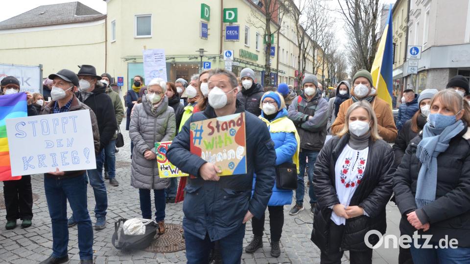 Ali Zant: &quot; Stand with Ukraine&quot;. Bild: Kunz