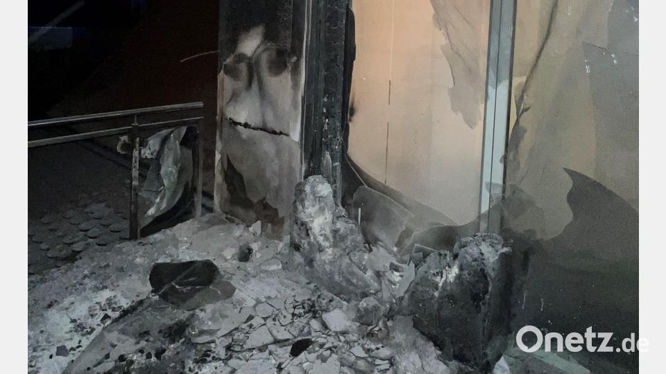 Glück hatten die Bewohner des Hauses. Sie kamen mit dem Schrecken davon. Bild: Hubert Blödt/Feuerwehr/exb
