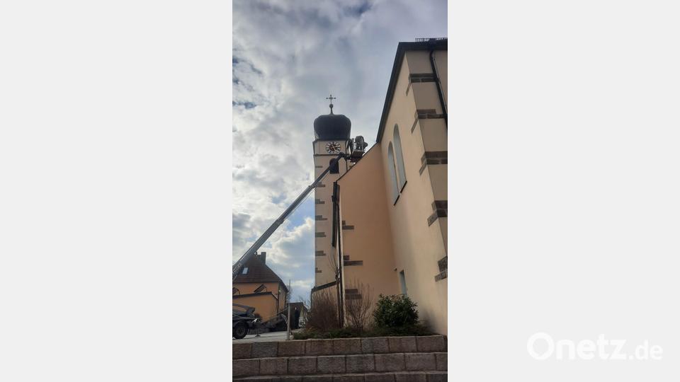 Der Kirchturm in Schlammersorf wird künftig mit LED beleuchtet. Bild: wmi