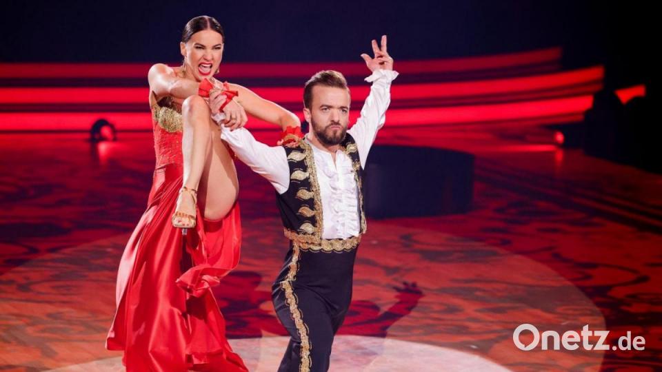 Mathias Mester und Renata Lusin begeisterten bei „Let's Dance“. Bild: Rolf Vennenbernd/dpa