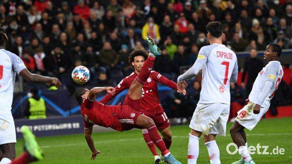 Serge Gnabry scheitert mit einem Fallrückzieher aufs Tor der Gastgeber. Bild: Sven Hoppe/dpa