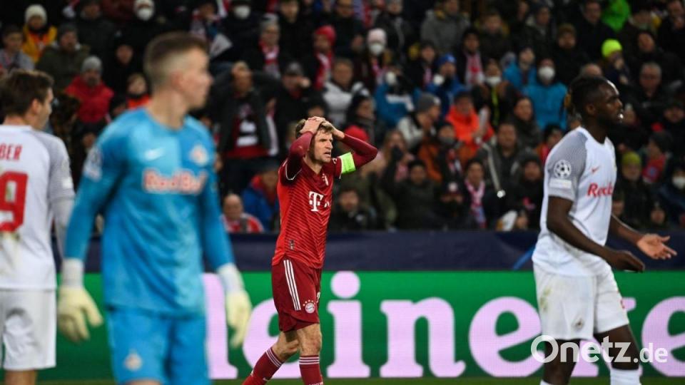 Münchens Kapitän Thomas Müller (M) hadert mit einer weiteren vertanen Chance. Bild: Sven Hoppe/dpa