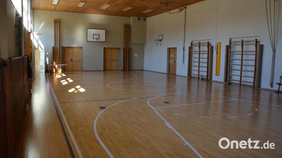 Auch eine funktionstüchtige Turnhalle steht in Fockenfeld zur Verfügung. Bild: jr