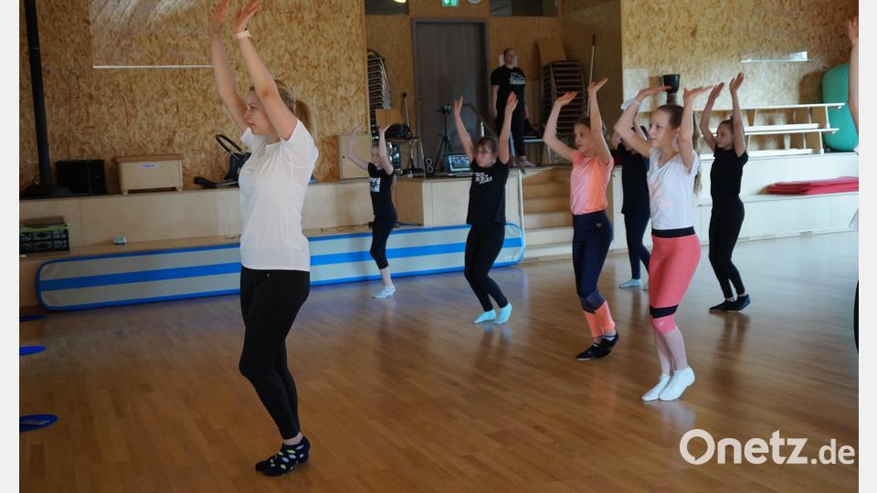 Die Tänzerinnen bei eingeschränktem Trainingsbetrieb bei Laune zu halten, war nicht einfach. 14 Austritte waren zu verbuchen. Bild: wel