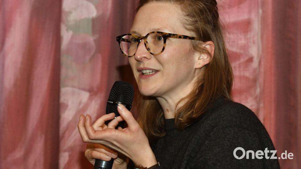 Dramaturgin Julia Hammerstiel. Bild: Petra Hartl