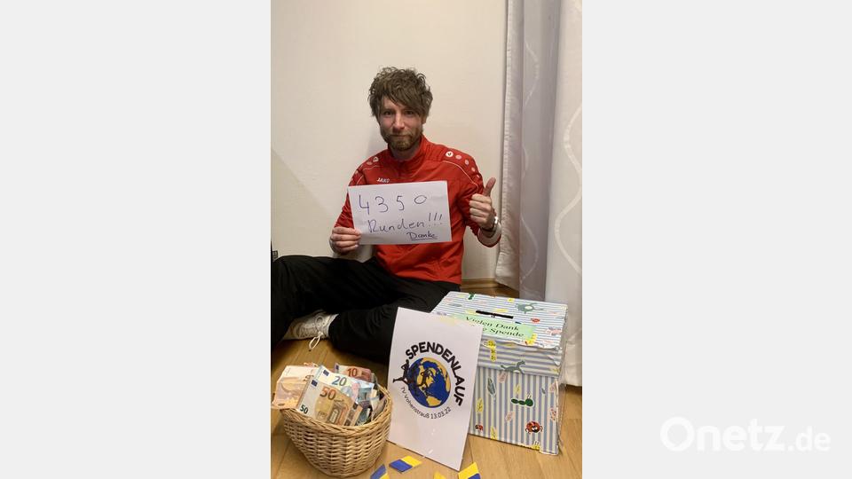 Hauptorganisator Dominik Buchbinder zeigt sich nach dem Spendenlauf mehr als positiv überrascht. Teilnehmer kamen sogar aus den Landkreisen Schwandorf, Amberg und Tirschenreuth. Und sie haben auch kräftig gespendet. Bild: dob