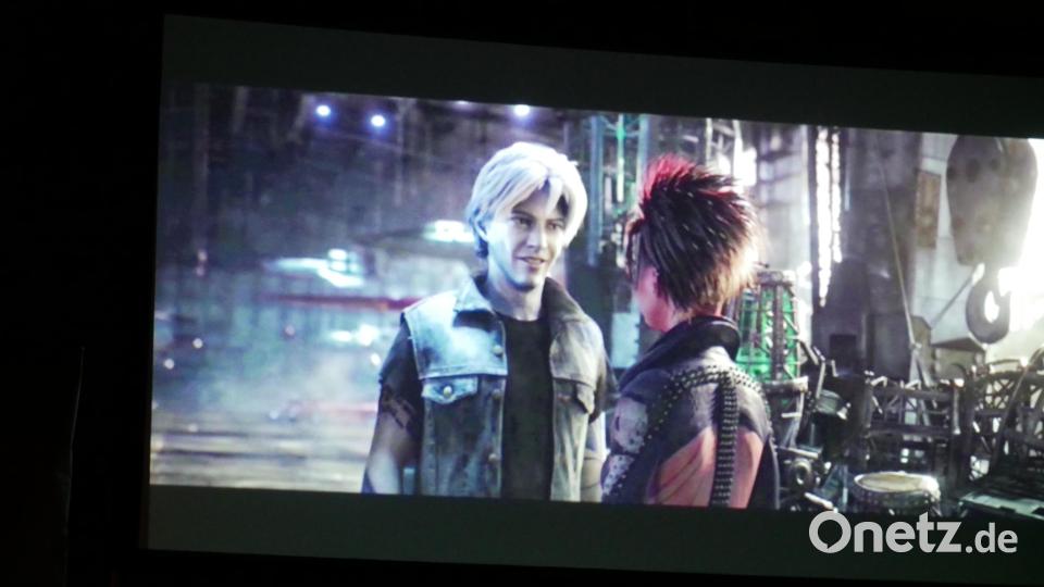 Die Filmfigur Wade Watts mit seiner Konkurrentin bei der Suche nach den Schlüsseln zum &quot;Easter Egg&quot;. Bild: hmr