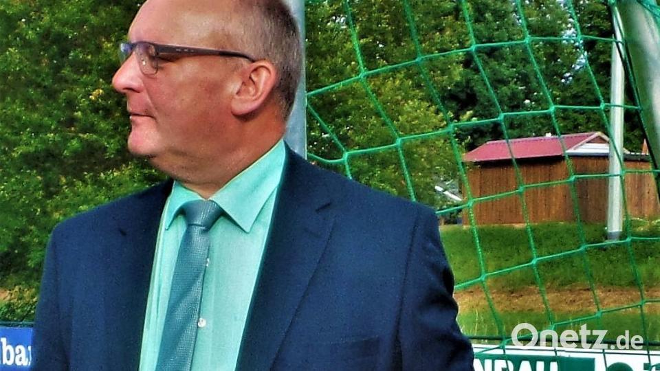 Thomas Knöbl war die letzten 20 Jahre der Mann mit Weitblick hinter den Tornetzen des Sportvereins Kohlberg-Röthenbach. Jetzt gibt er sein Amt ab. Bild: jml