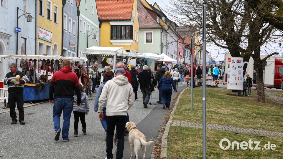 Mittefastenmarkt am Unteren Markt Bild: njn