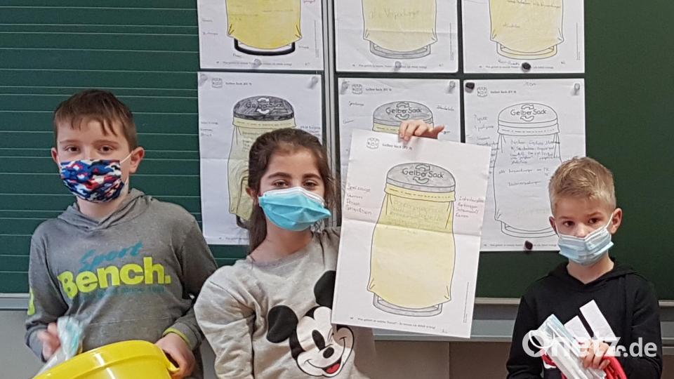Bei der Mülltrennung sind die Kinder der Grundschule Waldsassen nach dem Projektwochen inzwischen mit großem Eifer dabei. Bild: Grundschule Waldsassen/exb