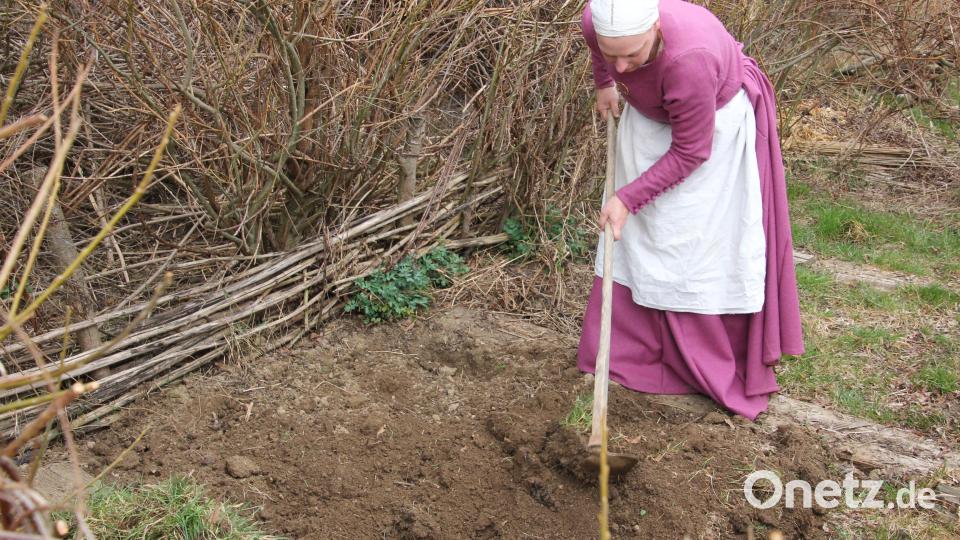 Auch im Mittelalter musste die Gartenarbeit gemacht werden. Bild: kro