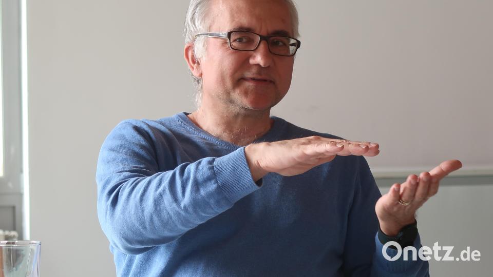 Harald Krämer, Fachbereichsleitung Sprachen und Verständigung, Mensch &amp; Gesellschaft, OGS Bild: Kunz