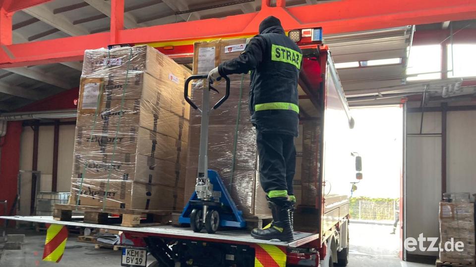 In Krakau wurde die &quot;Fracht&quot; entladen. Von dort aus wird die von den bayerischen Feuerwehren gespendete Ausrüstung zielgerichtet an die ukrainischen Feuerwehren verteilt. Bild: mde