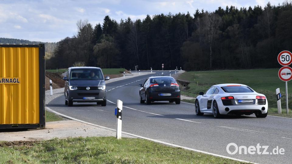 Die Kreisstraße AS 30 beim Industriegebiet Amberg-Nord wird ab Montag, 11. April, für den Verkehr gesperrt. Bild: Petra Hartl