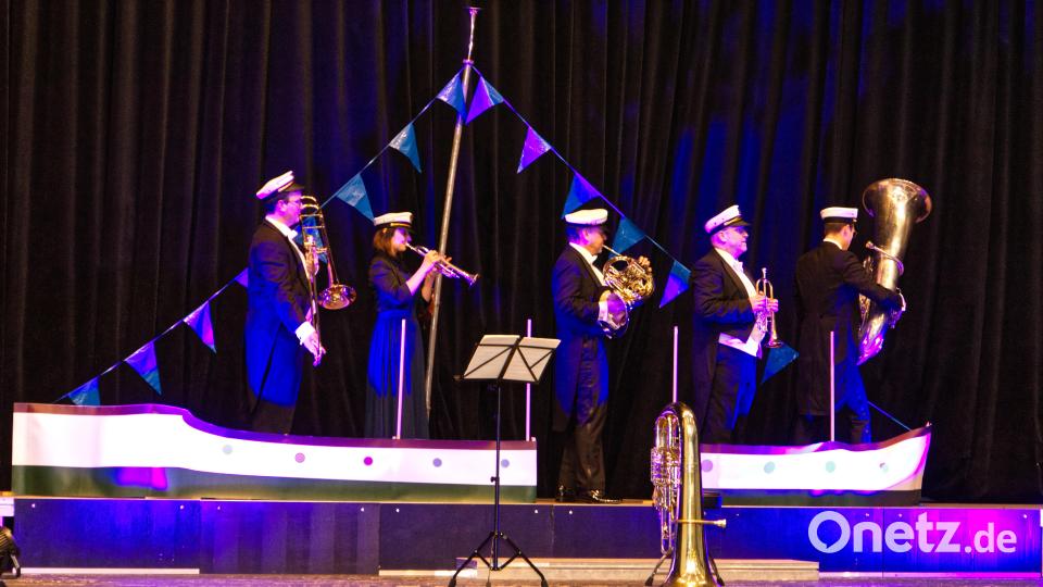 Harmonic Brass auf ihrem Donaudampfschiff. Bild: njn