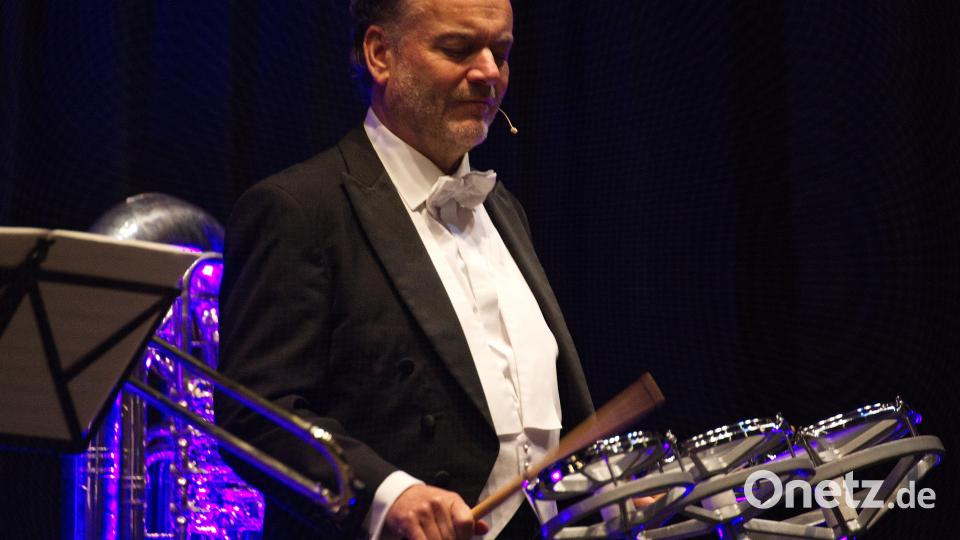 Hornist, Schlagzeuger und Conférencier Andreas Binder Bild: njn
