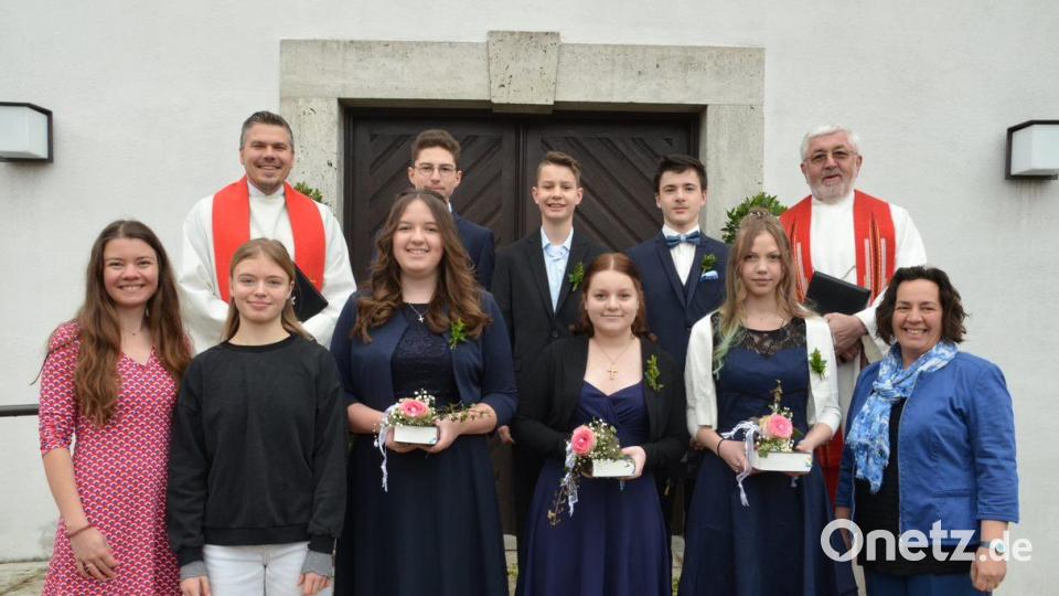 Die Gruppe der Konfirmation in Eschenbach machte den Anfang. Bild: Kirchengemeinde/exb