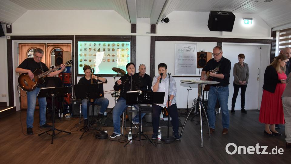 Die Band &quot;Cabaloo&quot; umrahmte den ersten Osterbrunch des VFV mit ihrer leicht rockigen, jazzig angehauchten Musik. Bild: fla