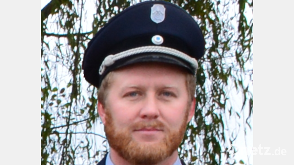 Als Zweiter Kommandant im Amt bestätigen die Mitglieder der Feuerwehr Ebersbach Andreas Zwack. Archivbild: rab