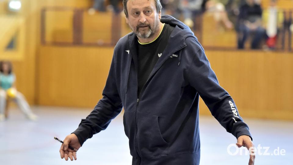 Jiri Zach, Trainer der tschechischen Volleyball - U18 - Nationalmannschaft. Bild: Hubert Ziegler
