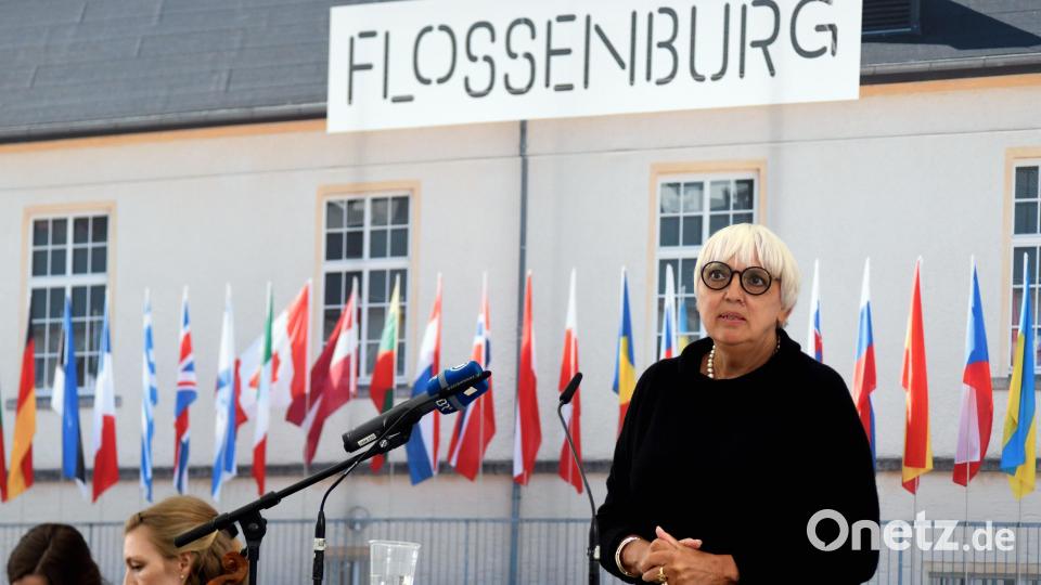 "Die Bestie hatte in den nationalsozialistischen Konzentrationslagern nicht menschliche Gestalt angenommen, sie lauert im Menschen, sie lauert in uns. Damals wie heute ist sie eine menschliche Möglichkeit." (Kulturstaatsministerin Claudia Roth) Bild: Gabi Schönberger