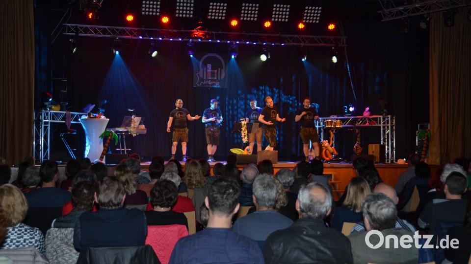 Wenn die fünf Sänger von "Bertomijo" auftreten ist ein entspannter und unterhaltsamer Abend garantiert. Bild: dob