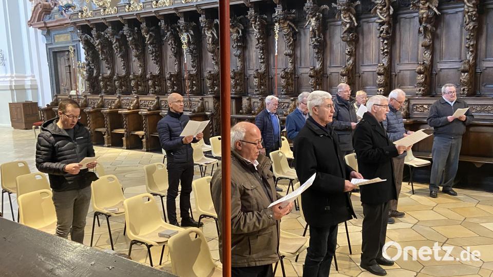 Den Gottesdienst zur Jubelkommunion gestaltete der Männergesangverein. Bild: Markus Scharnagl/exb