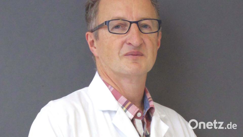Chefarzt Dr. Albert Roßmann leitet seit 2009 die Frauenklinik in Weiden. Er wechselt nach Tirschenreuth und verstärkt den Standort. Bild: Kliniken Nordoberpfalz/exb
