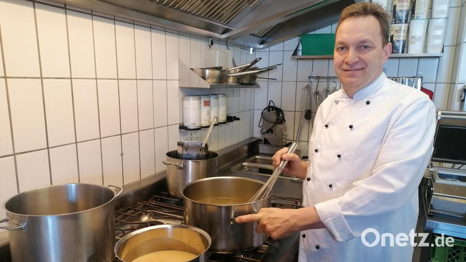 Steigende Lebensmittel- und Energiepreise machen den Gastronomen derzeit zu schaffen – zum Beispiel im Restaurant Sauerer in Nabburg. Bild: Winderl, Kristin [wrl]