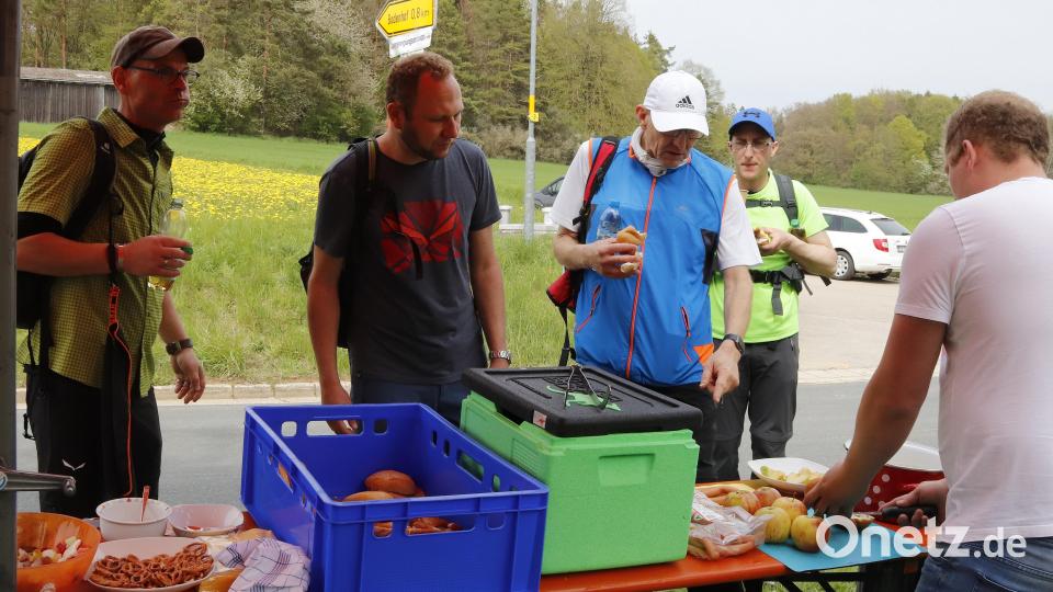 Gelobt wurden die reichhaltig ausgestatteten Verpflegungsstationen. Bild: mfh