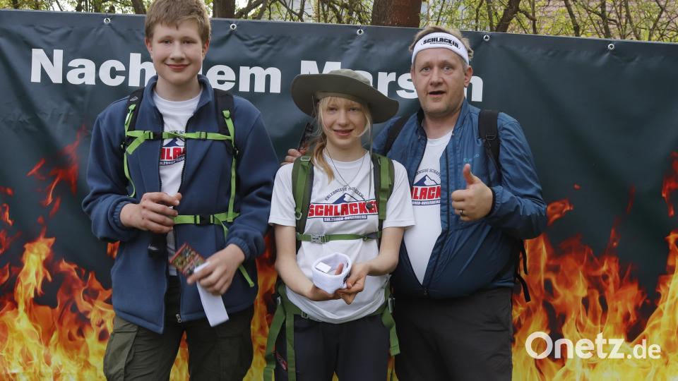 Respekt: Vater, Tochter und Sohn sind gemeinsam durchs Ziel. Bild: mfh