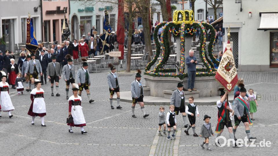 Der Gebirgstrachtenverein &quot;Almrausch&quot;. Bild: hcz