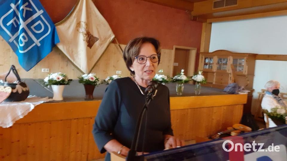 &quot;Wir arbeiten parteiübergreifend, sind kein Anhängsel der CSU&quot;, sagt Emilia Müller, ehemaliges Mitglied des Bayerischen Kabinetts, vom Katholischen Frauenbund. Bild: hka