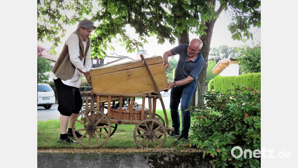 In manche Szenen werden die Teilnehmer kurzerhand eingebunden. Bild: ubb