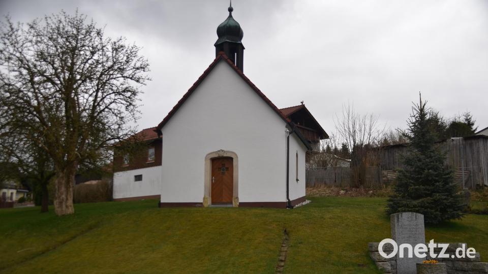 Düstere Aussichten für den Verein zum Erhalt der Ortskapelle Witzlasreuth (Bild): Findet sich auch weiterhin kein neuer Vorstand, droht die Auflösung. Bild: ak