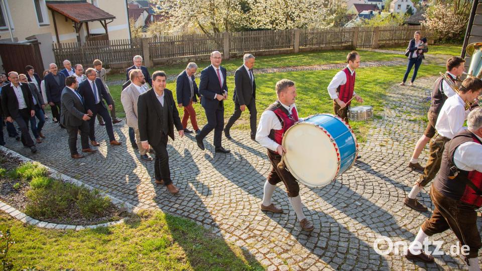 Die Stadtkapelle Kemnath spielte beim Empfang für Finanzminister Albert Füracker. Bild: CSU Kastl/exb
