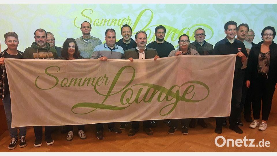 Große Vorfreude herrscht auf die Sommerlounge am Donnerstag, 4. August, in Brand. Zur vergangenen Sitzung waren auch Aussteller und weitere Interessenten eingeladen. Bild: ld