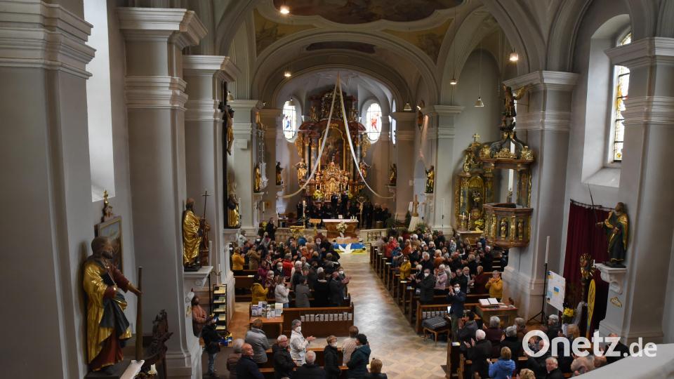 Den musikalischen Genuss quittierten die Gäste nicht nur mit stehendem Applaus, auch die Spenden sprachen eine deutliche Sprache. Bild: nag