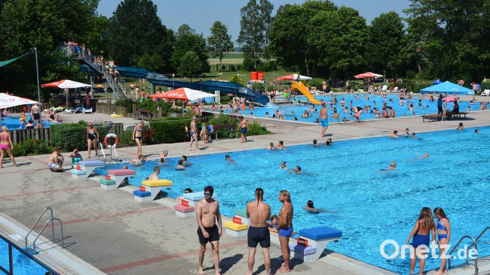 Im Mitterteicher Freibad - hier eine Aufnahme aus dem Archiv - herrscht ab Montag, 16. Mai, wieder Betrieb. Die Verantwortlichen hoffen auf regen Zuspruch. Archivbild: jr