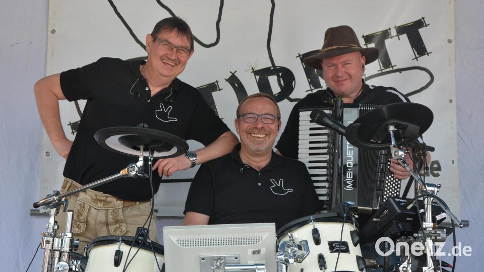 Die Band „Zu(t)dritt“ sorgte für gute Unterhaltung. Bild: jr