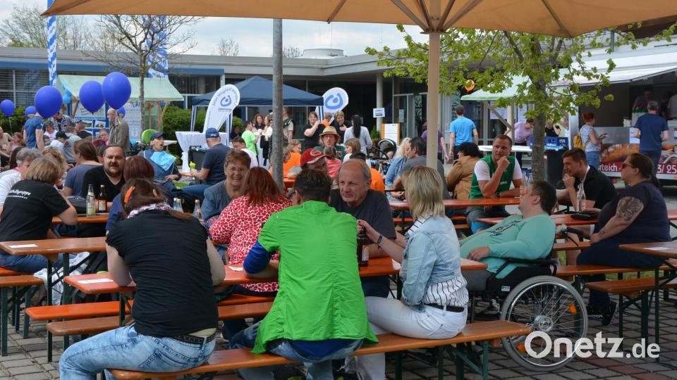 Volksfeststimmung herrschte auf dem Gelände der Lebenshilfe. Bild: jr