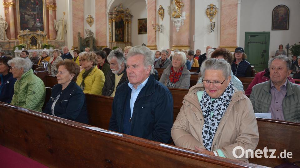 Gut besucht war am Sonntag das Volksmusikalische Mariensingen in der Dreifaltigkeitskirche Kappl. Bild: jr