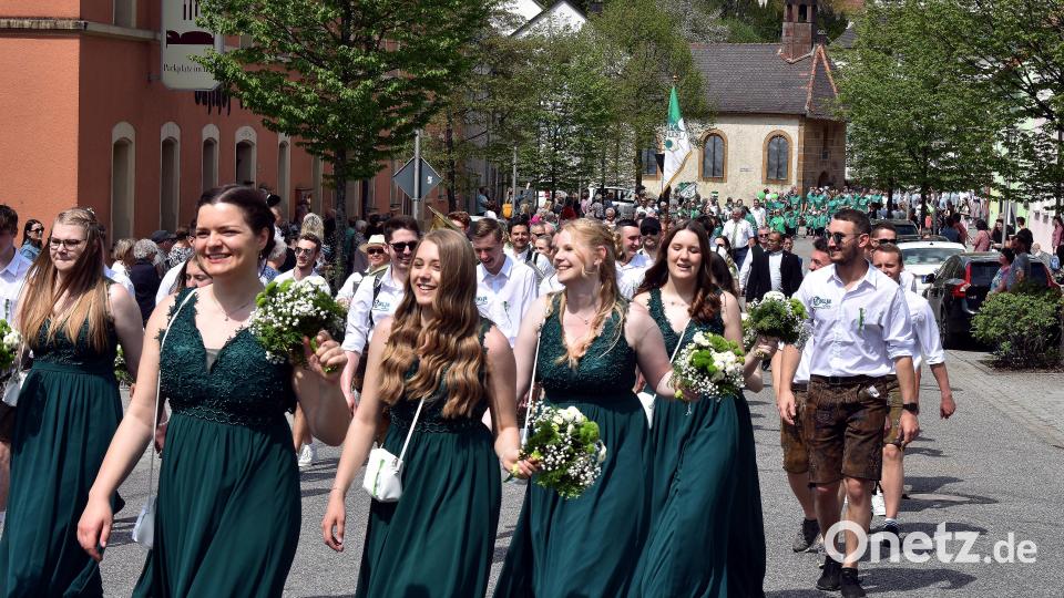 Der Jubiläumsfestzug bot ein eindrucksvolles Bild. Bild: Stephan Huber