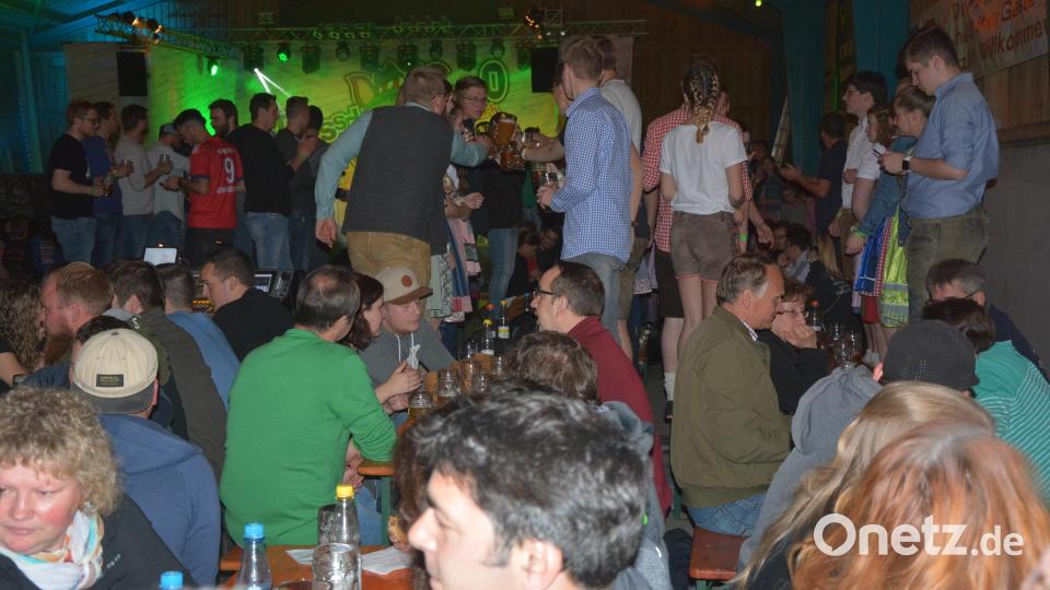 Ein ähnlich volles Haus wie beim Hallenfest vor drei Jahren erhoffen sich die Verantwortlichen der Feuerwehr Pleußen auch für diesen Samstag, 14. Mai. Archivbild: jr