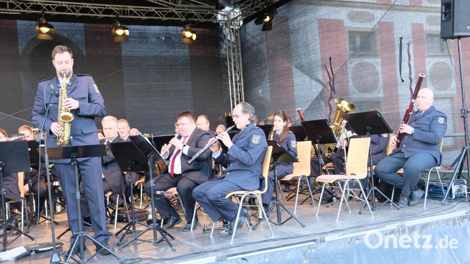 Ob Marschmusik, Jazz, Swing oder Musical-Arrangements: Der Sound der Blasmusikantinnen und Musikanten war Spitze Bild: do