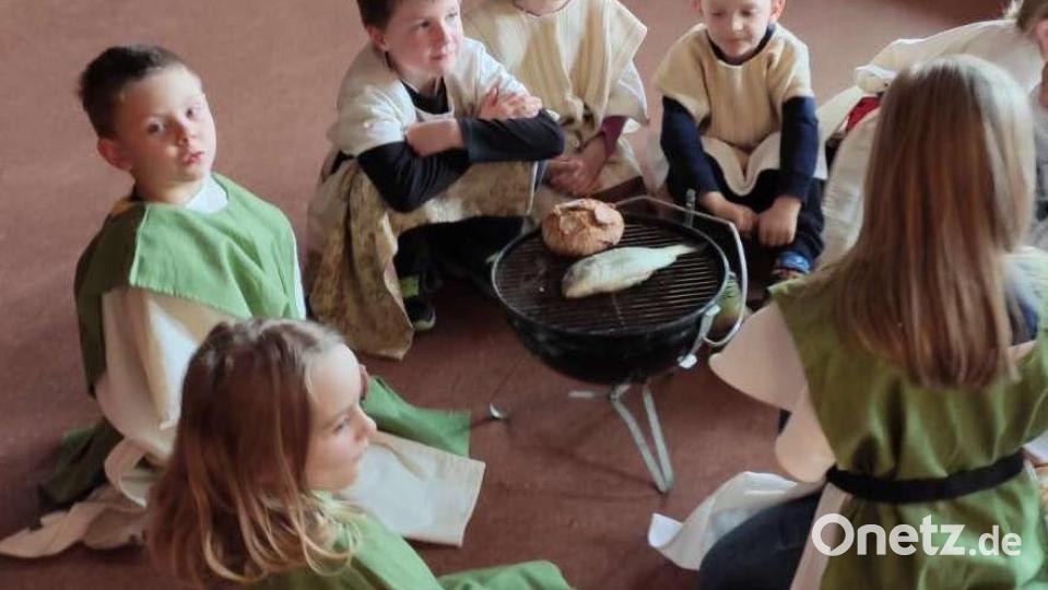Jesus lud die Jünger zum Fischessen mit Brot ein. Bild: gz