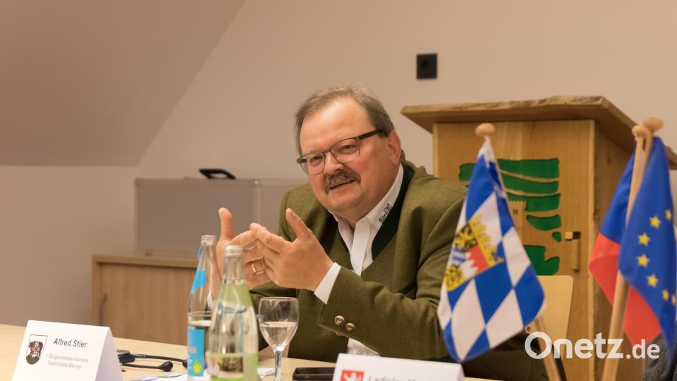 Ich wünsche mir, dass wir immer wieder junge Leute für die deutsch-tschechische Zusammenarbeit motivieren können. Und dass wir einen tschechischen Arzt bekommen. (Bürgermeister Alfred Stier) Bild: Susanne Forster