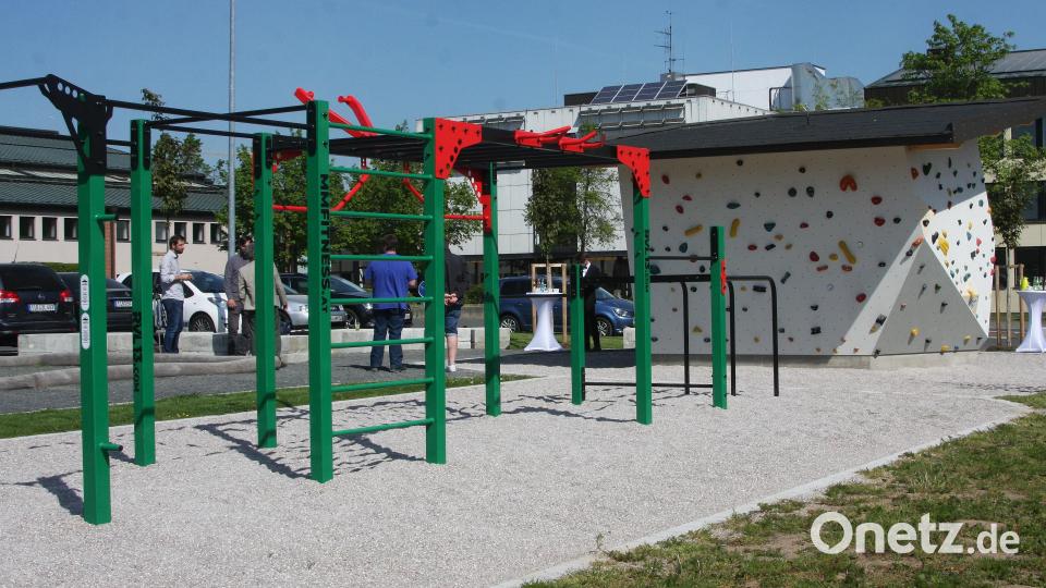 Rund 177.000 Euro nahm der Landkreis in die Hand, um die Freizeitanlage unter Einbidung von Beratern an der Schule und Fachfirmen verwirklichen zu können. Bild: wro