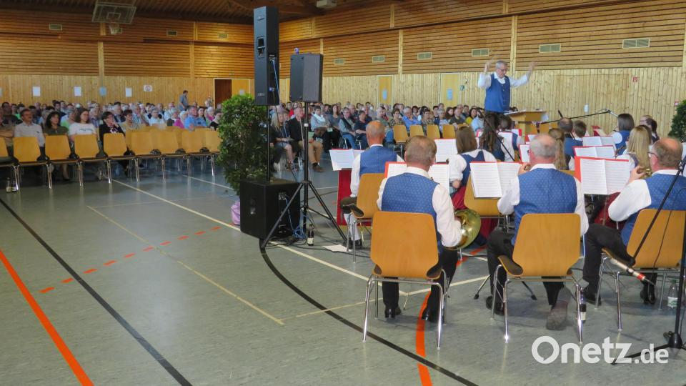 Viel Spaß hatten die Musiker und Besucher beim Konzert der JBK. Bild: adj